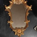 Miroir style Baroque en bois sculpté or vieilli