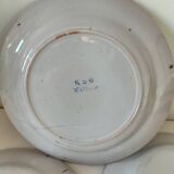 Rooster plates & baskets, earthenware in the spirit of a French bistro.