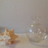 Vase round floral decoration