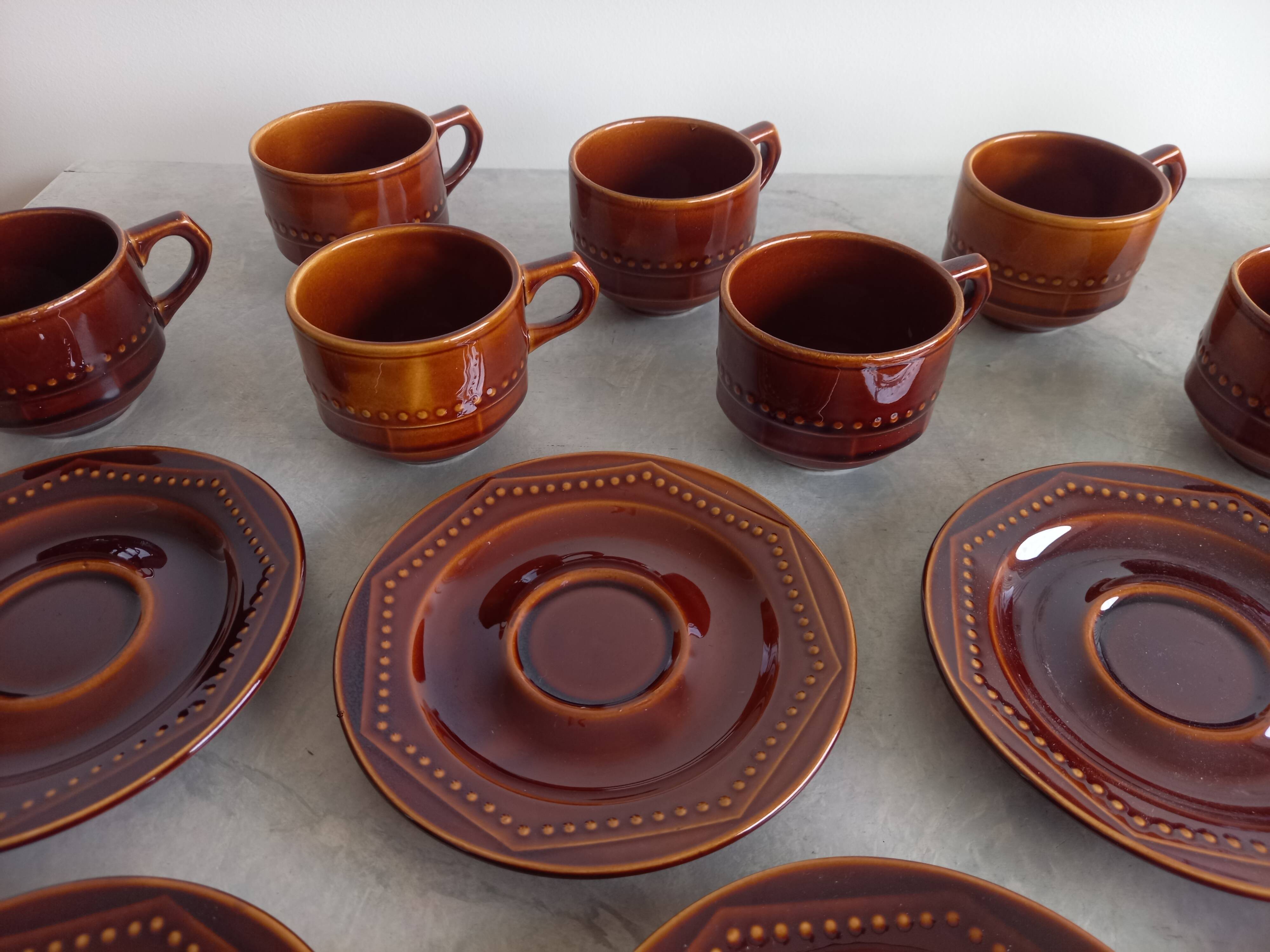 Set of 8 Vintage (1970) Belgian Brown Coffee/Tea Cups and Saucers