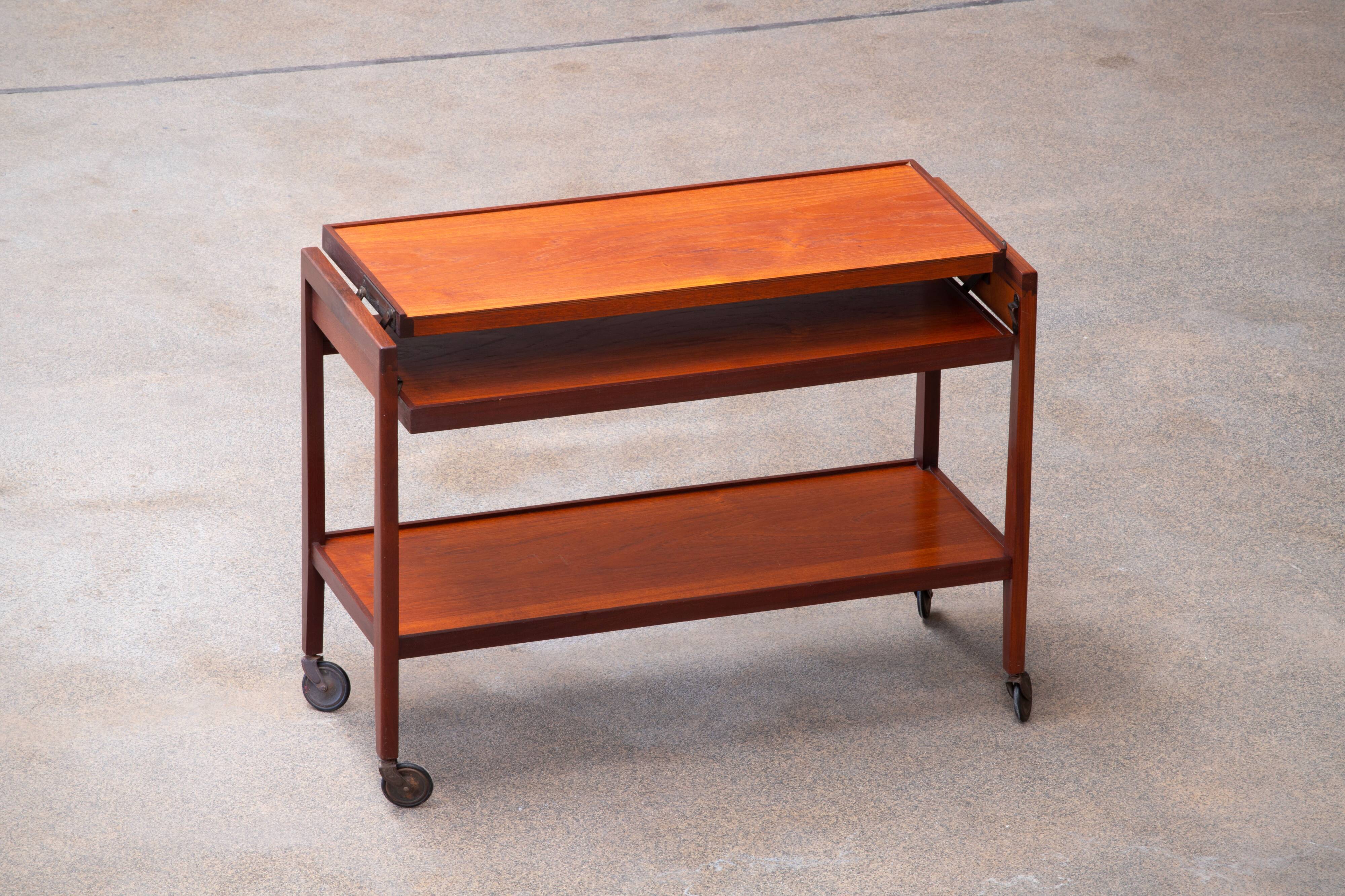 Retractable scandinavian dessert 99cm