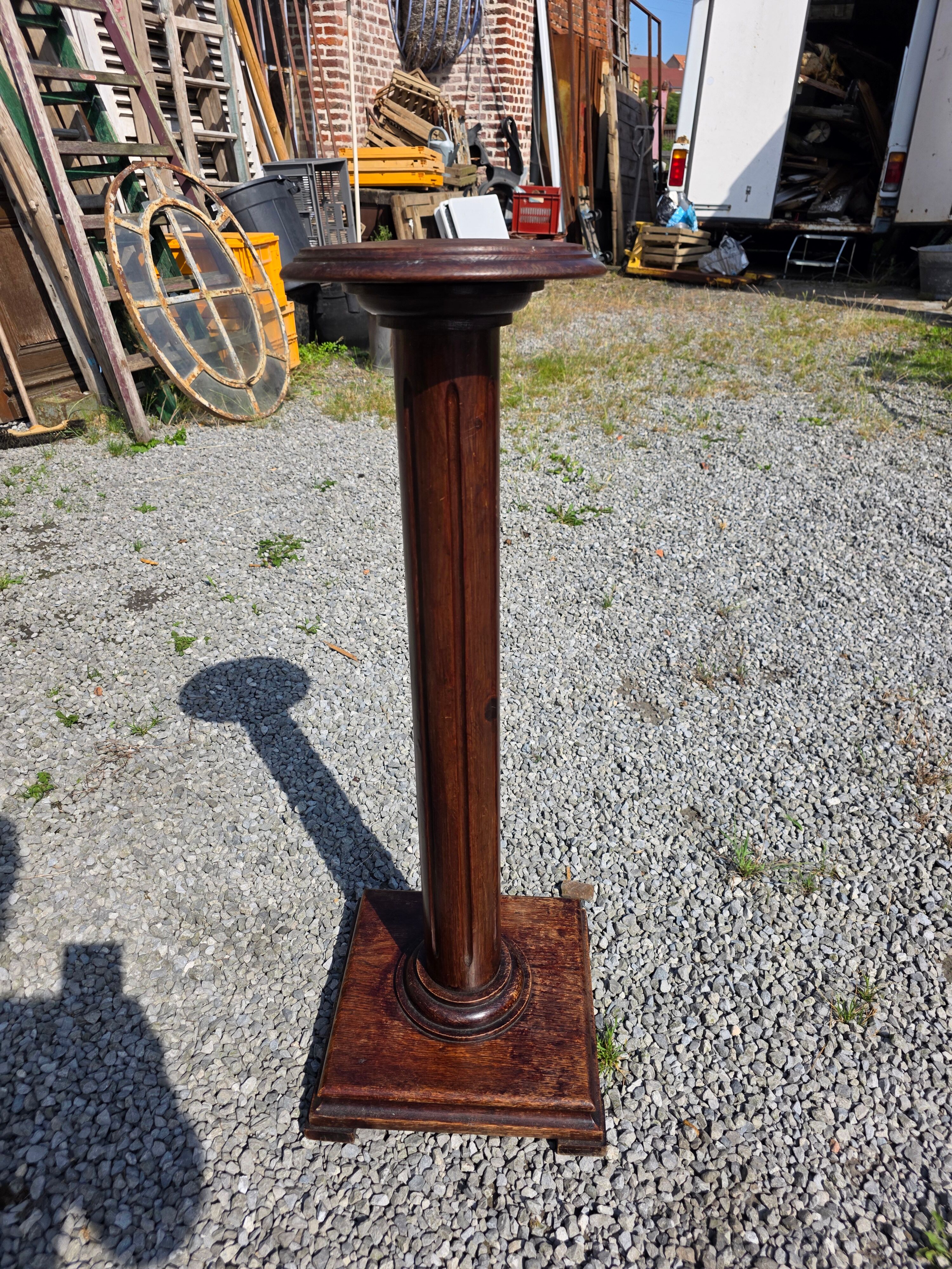 Solid oak column pedestal