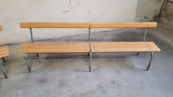 Paire de bancs d'école maternelle enfant fabrication 1950