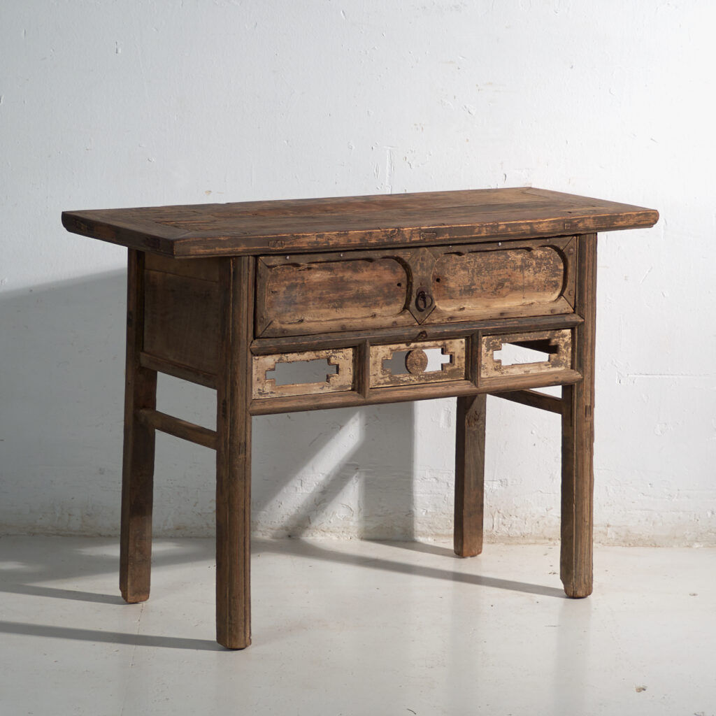 Console ancienne chinoise à entrelacs géométriques – Chine, vers 1900