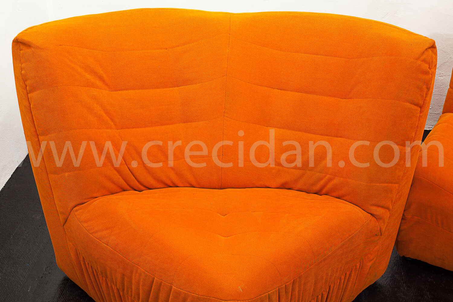 Orange sofa 70'