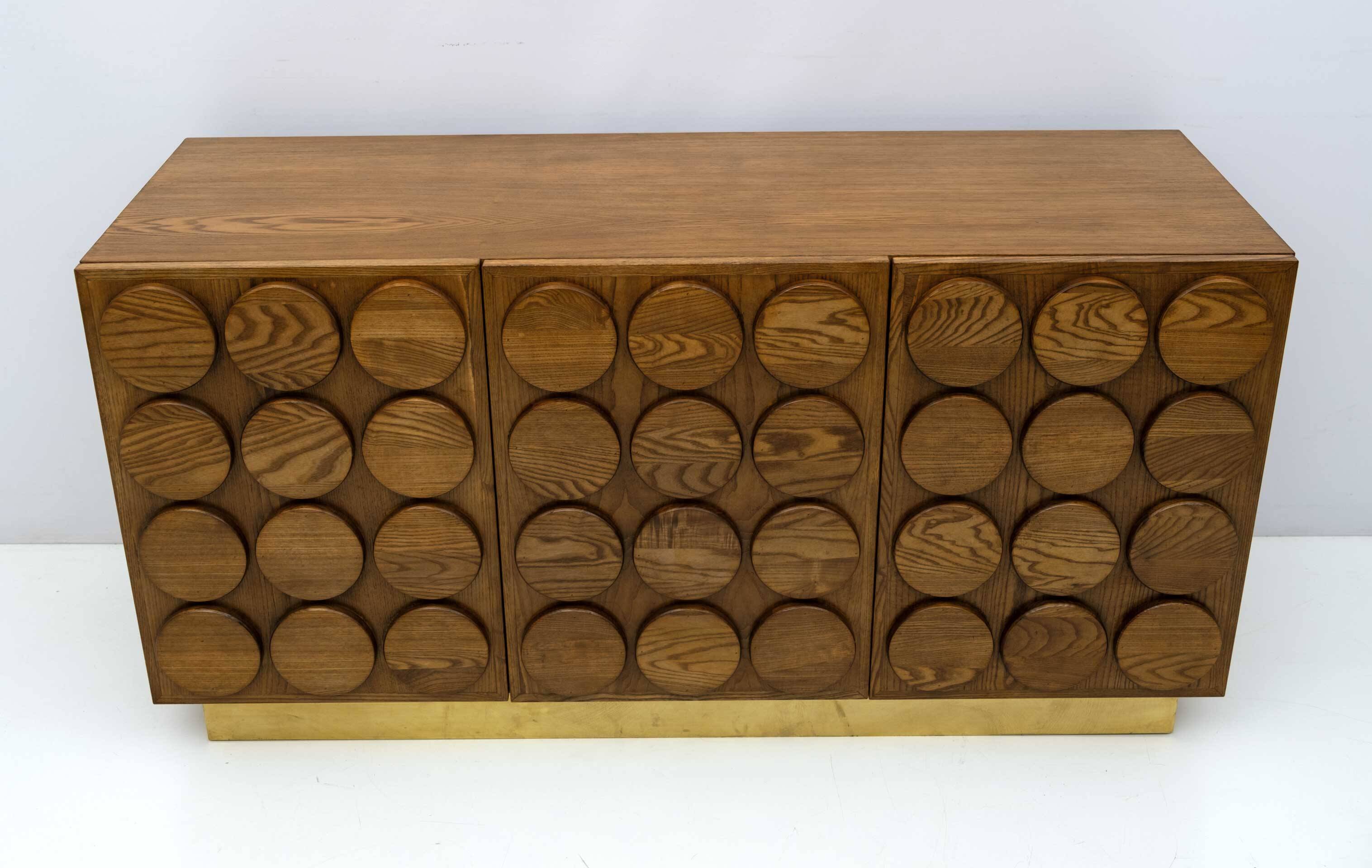 Brutalist Italian Chestnut Wood and Brass Bar Cabinet, 1970s