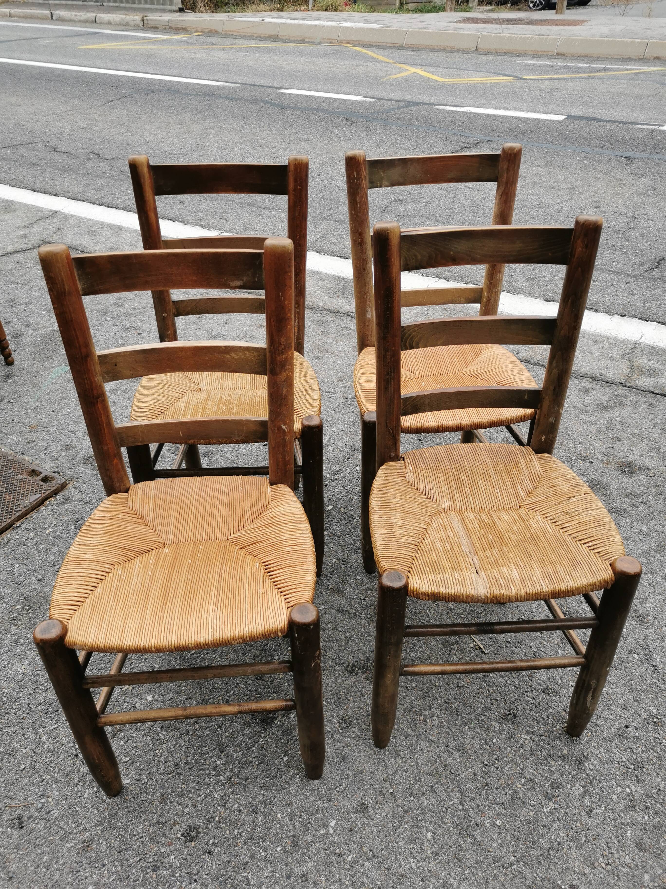 Series of 4 cottage chairs