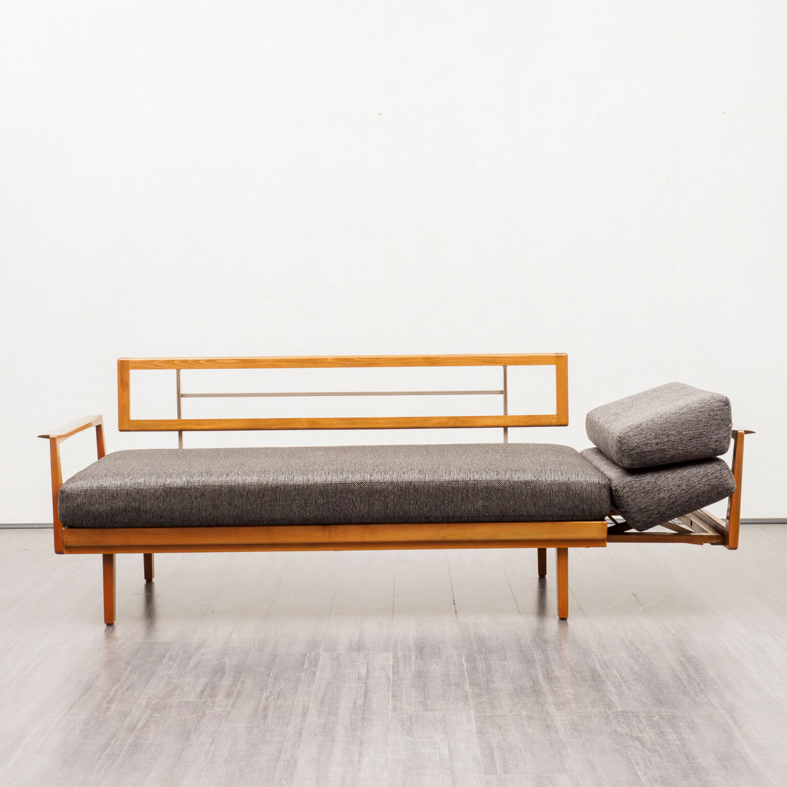 Daybed Knoll Antimott sofa, 1950s, refurbished