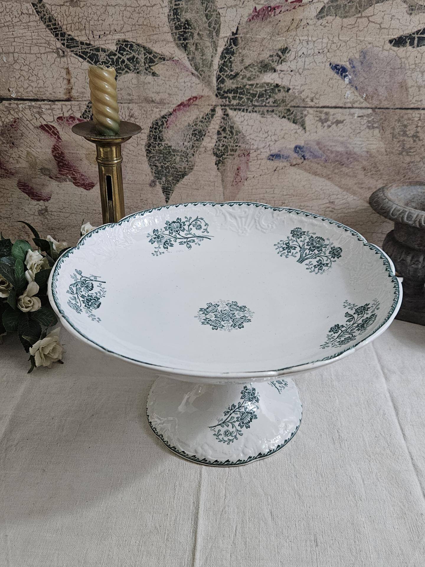 Large Richelieu Iron Earth Compote Dish