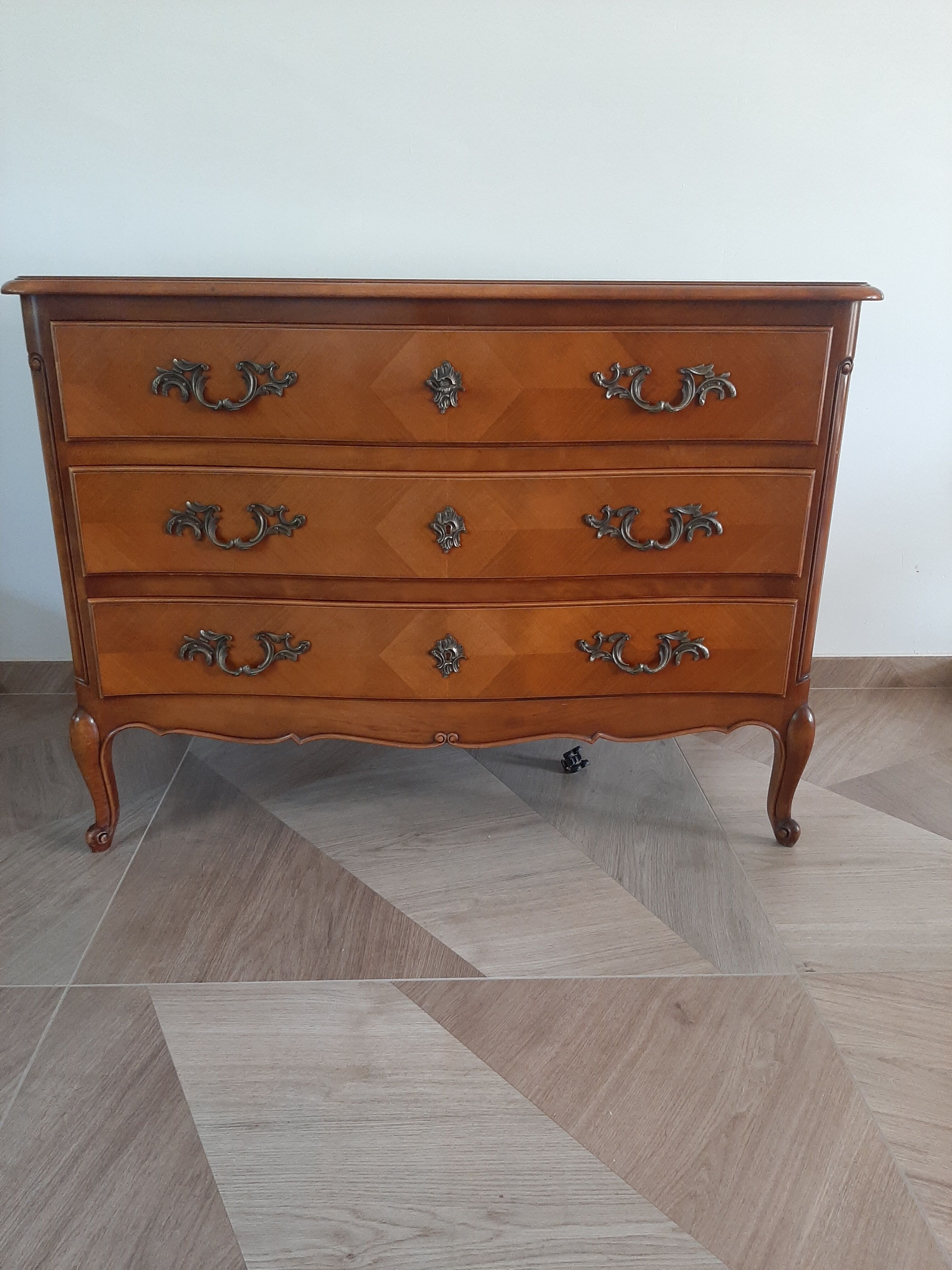 Commode 3 tiroirs style XVI avec 1 serrure