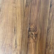 Dining table in walnut AM.PM
