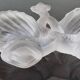 Saleron double forme, poissons entrelacés en verre opaque blanc