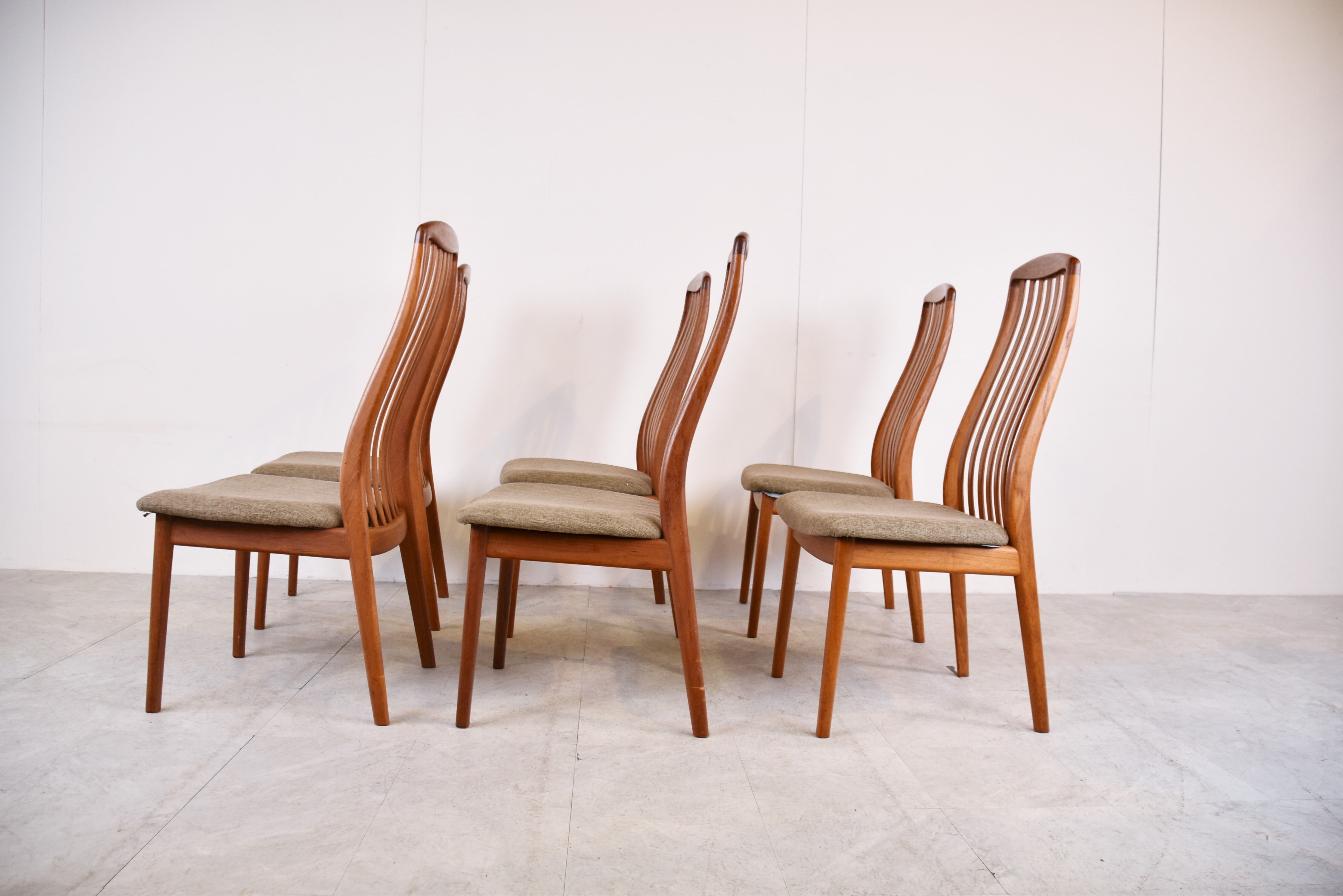 Set of 6 dining chairs, model EVA by Niels Kofoed, Denmark
