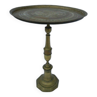 Oriental pedestal table in bronze and brass 19th century engraved top with beautiful patina