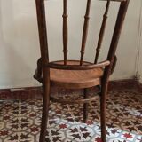 Suite de 5 chaises bistrot