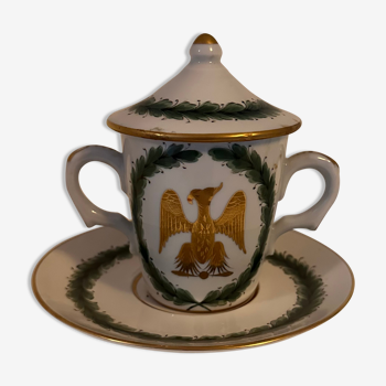 Porcelain cup of snake in the colors of Napoleon with its saucer and lid