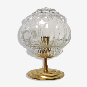 globe table lamp