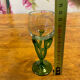 Ensemble de 7 verres à pied d’inspiration alsacienne