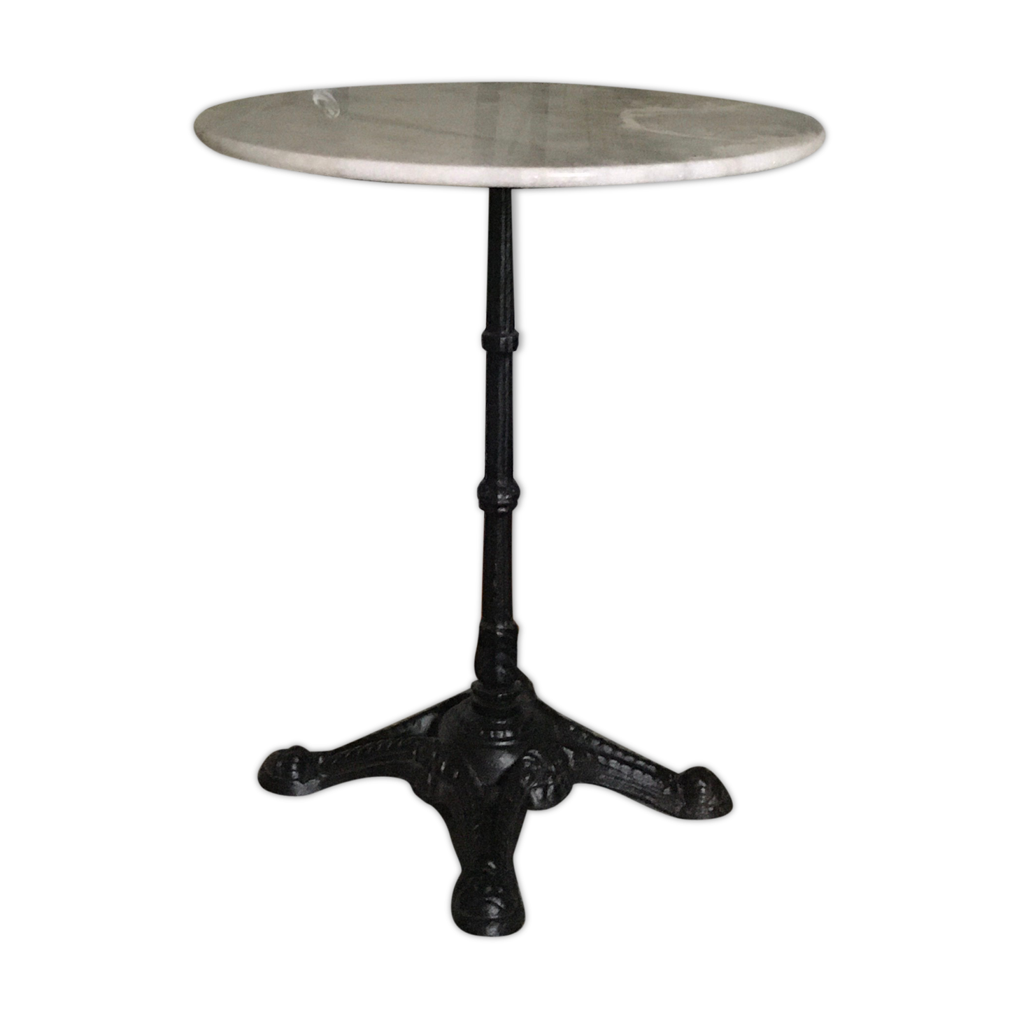 Bistro table in white marble and cast iron