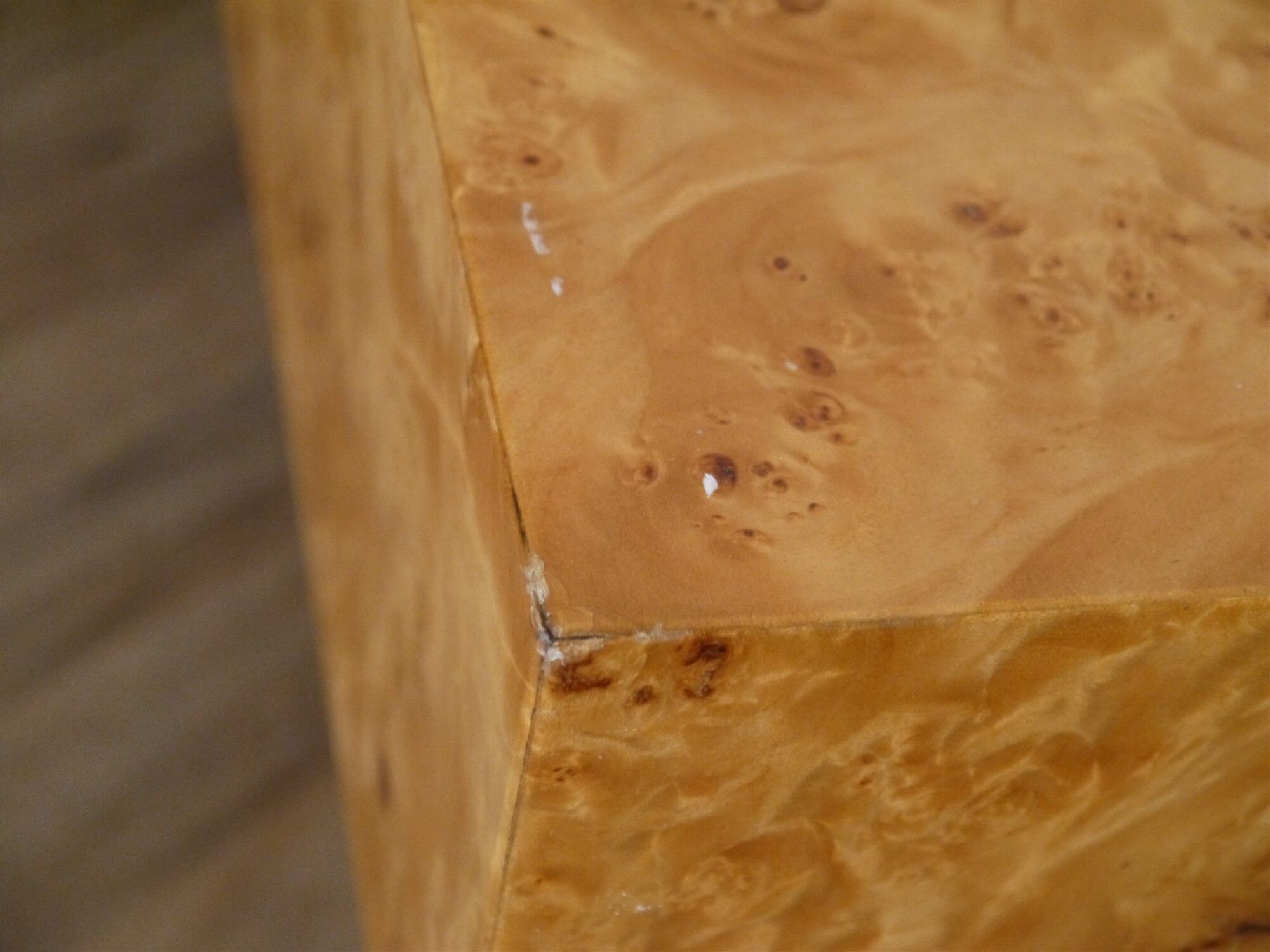 Wooden coffee table and elm magnifying glass 1970