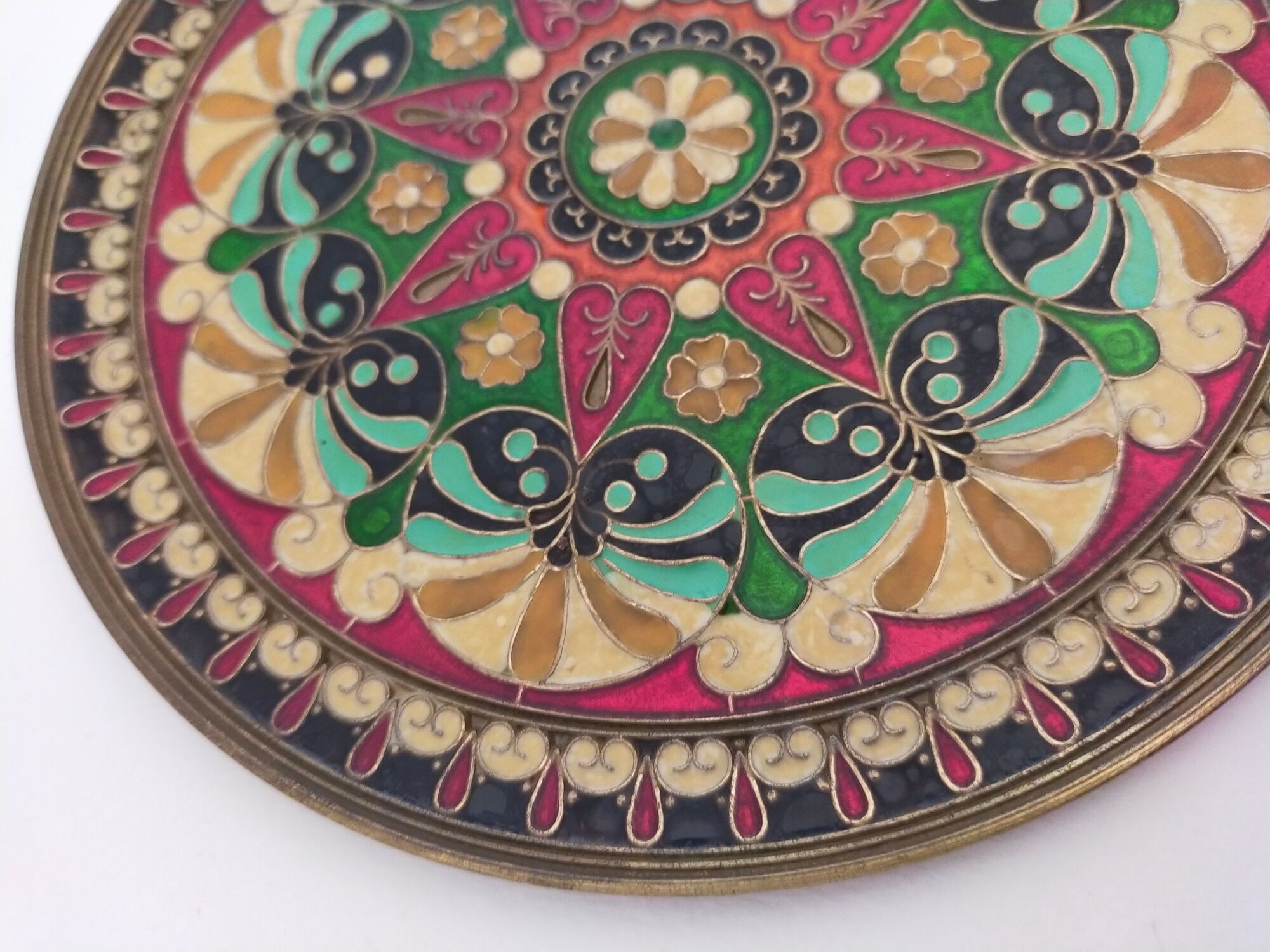 Plate or empty pocket in partitioned copper and vintage enamels