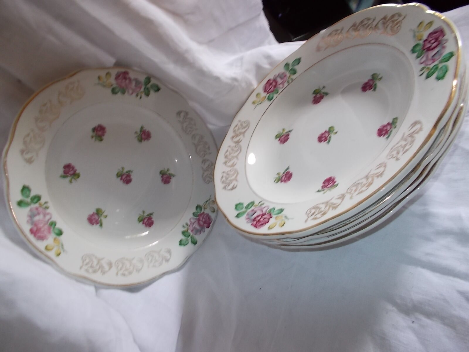 Set of 5 deep plates Luneville model rose.