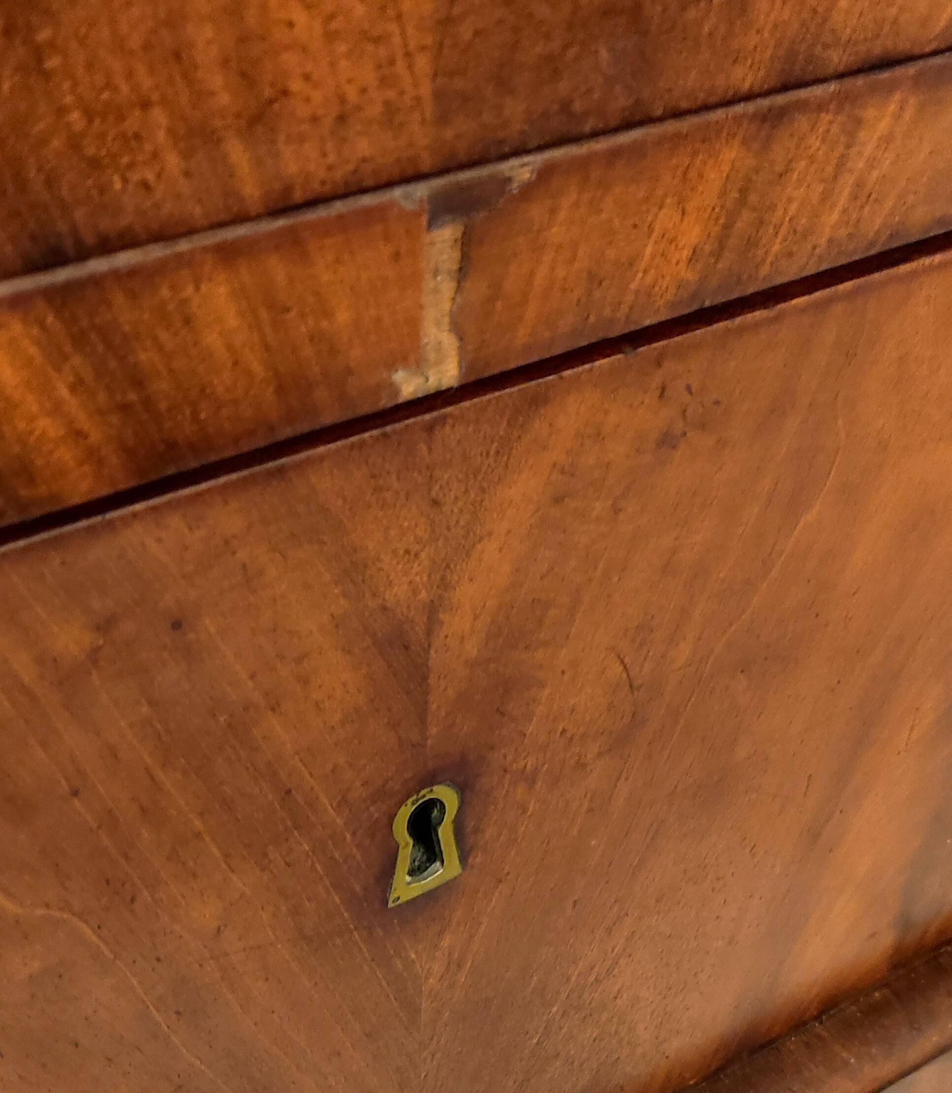 Commode Louis Philippe marbre noir