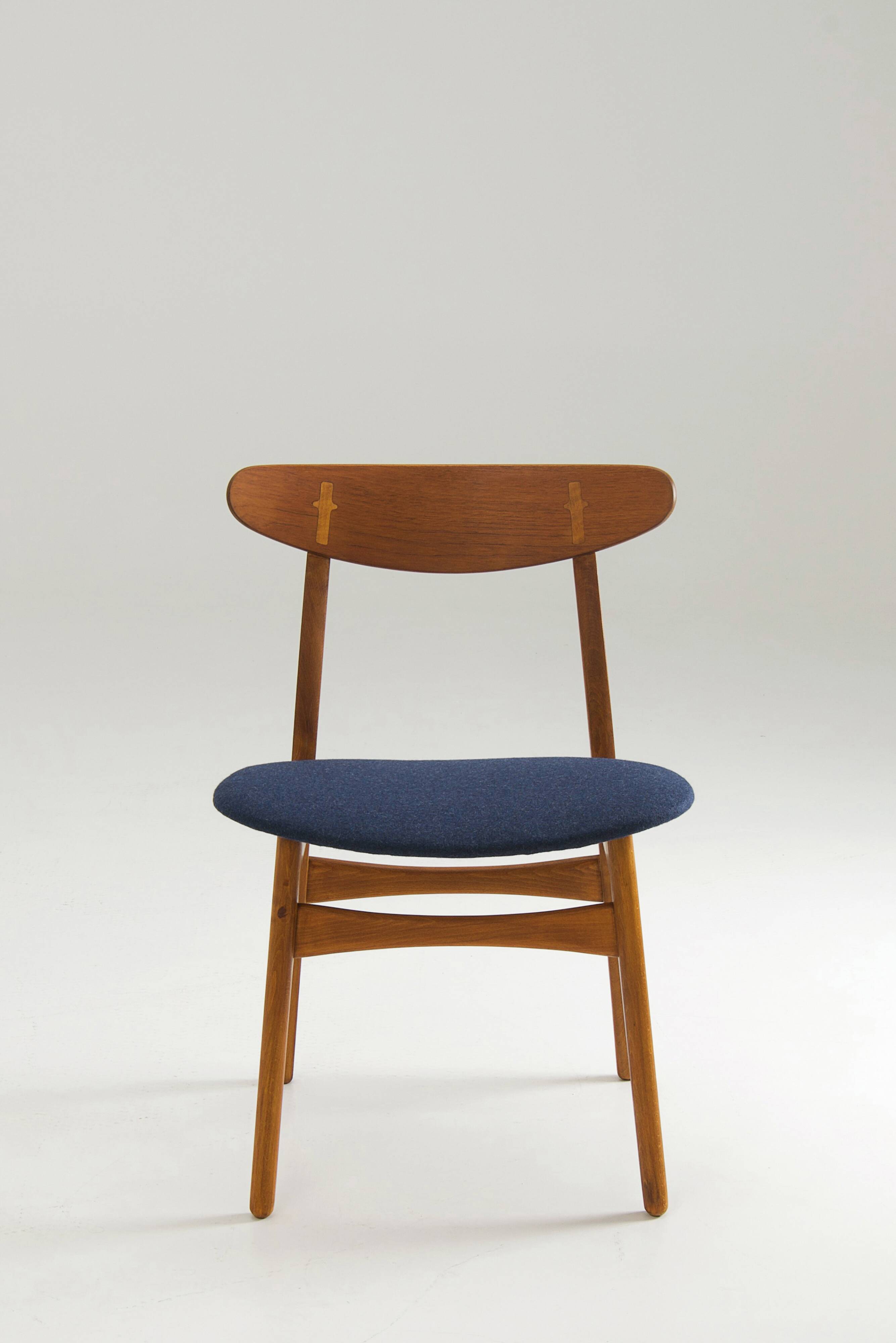 Ensemble de 4 chaises de salle à manger « Ch30 » - Hans J. Wegner
