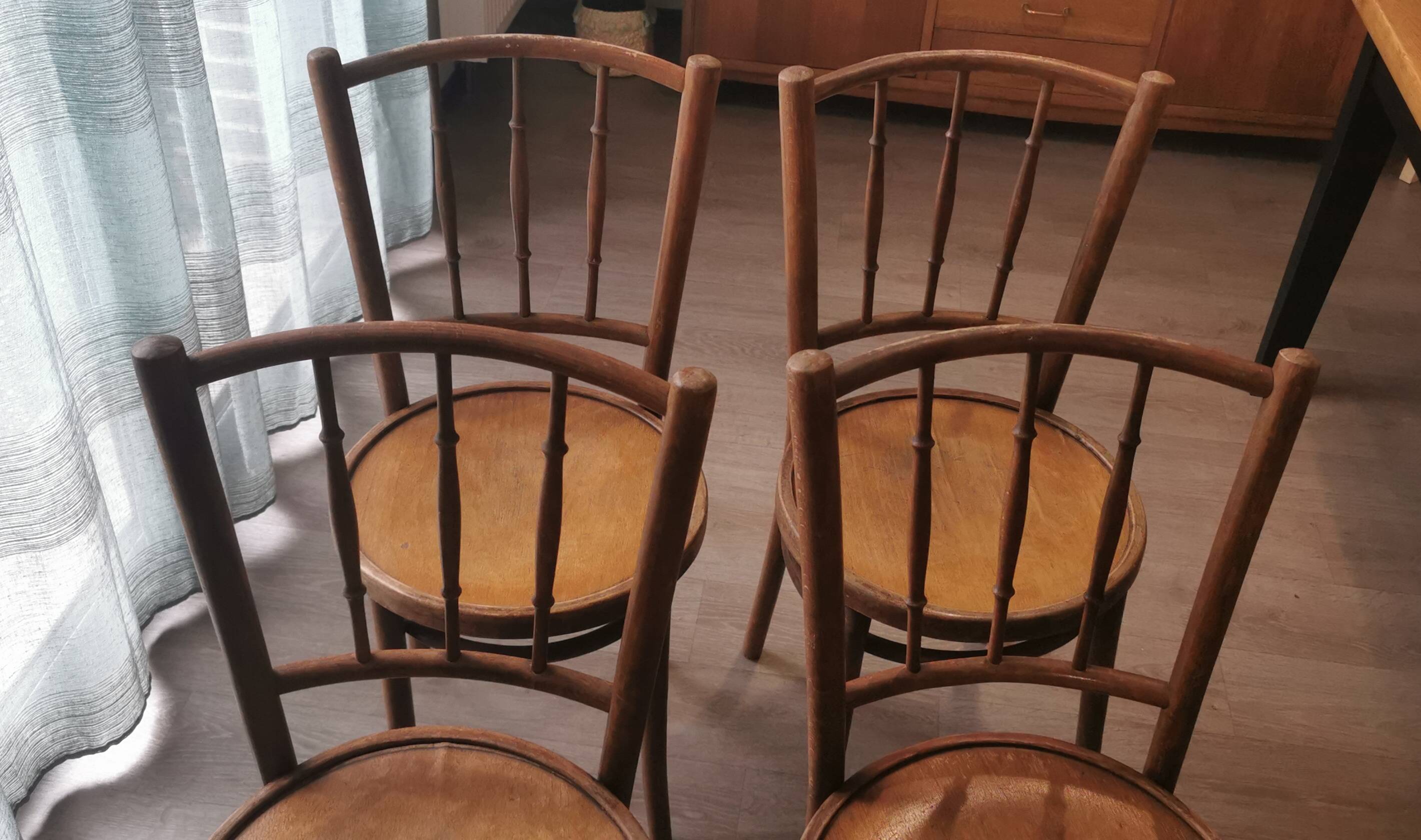 Set of 4 bistro chairs
