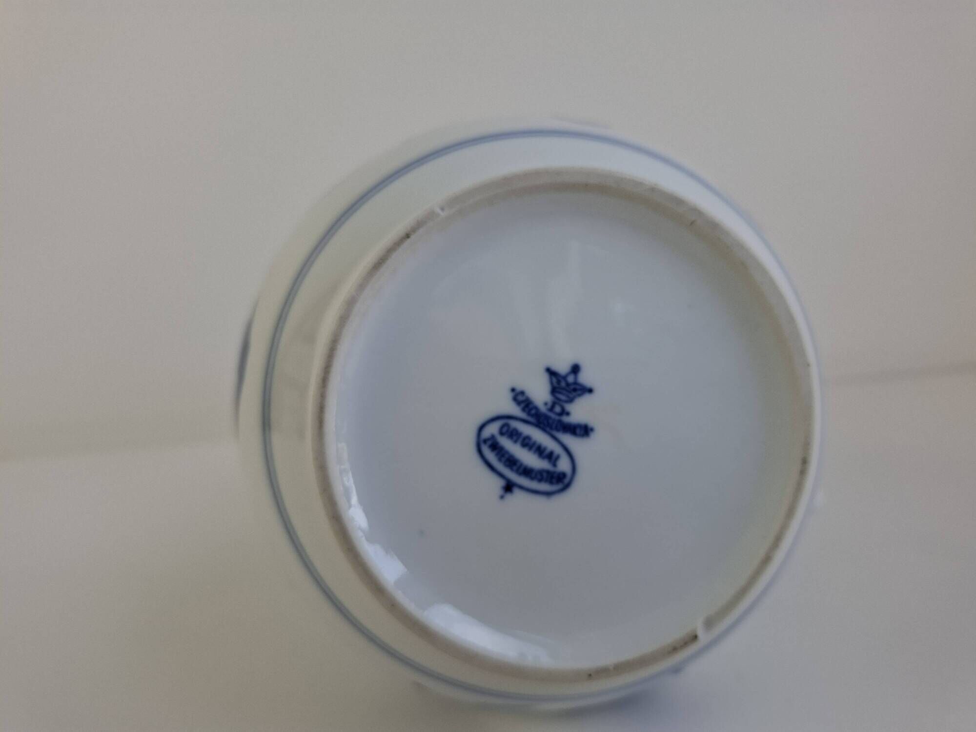 Vintage Dubí Czech Porcelain Blue Onion Cibulák Teapot, c. 1970