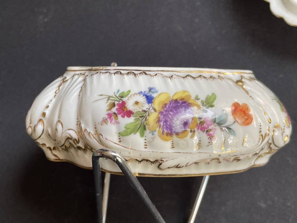 Large candy box – Dresden porcelain (Germany)