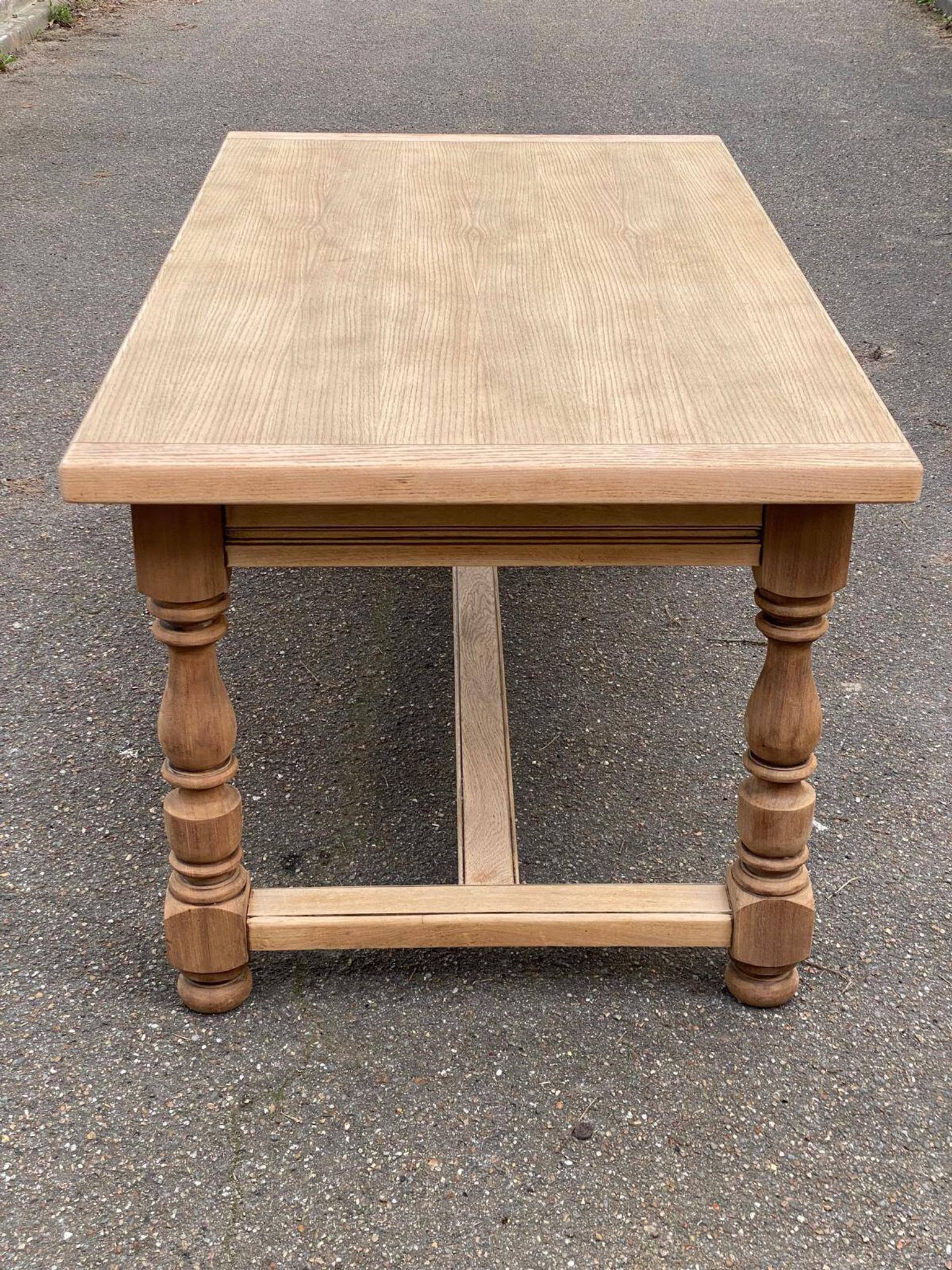 Renovated extendable farmhouse dining table in oak, 20th century, 170-250cm.