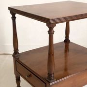 Table d'appoint desserte en acajou et placage d'acajou XIXème siècle