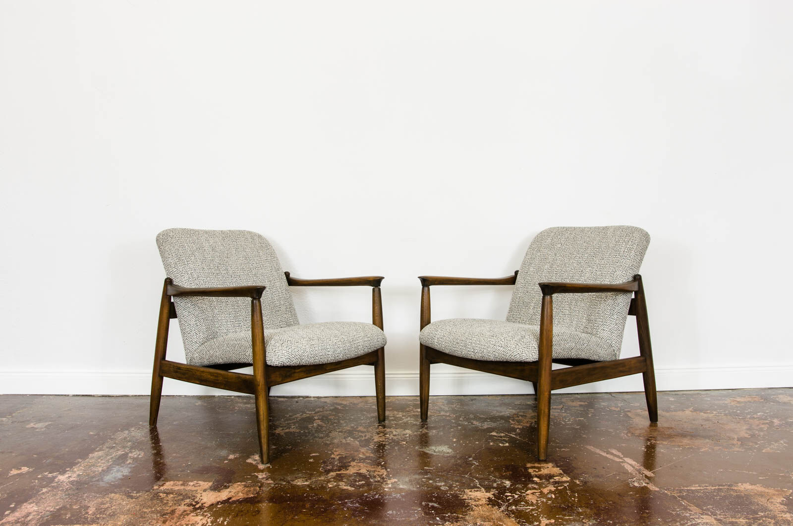 Paire de fauteuils Gfm 64 par Edmund Homa