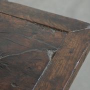 Table basse en bois de châtaignier du XVIIIe siècle d'Europe du Sud