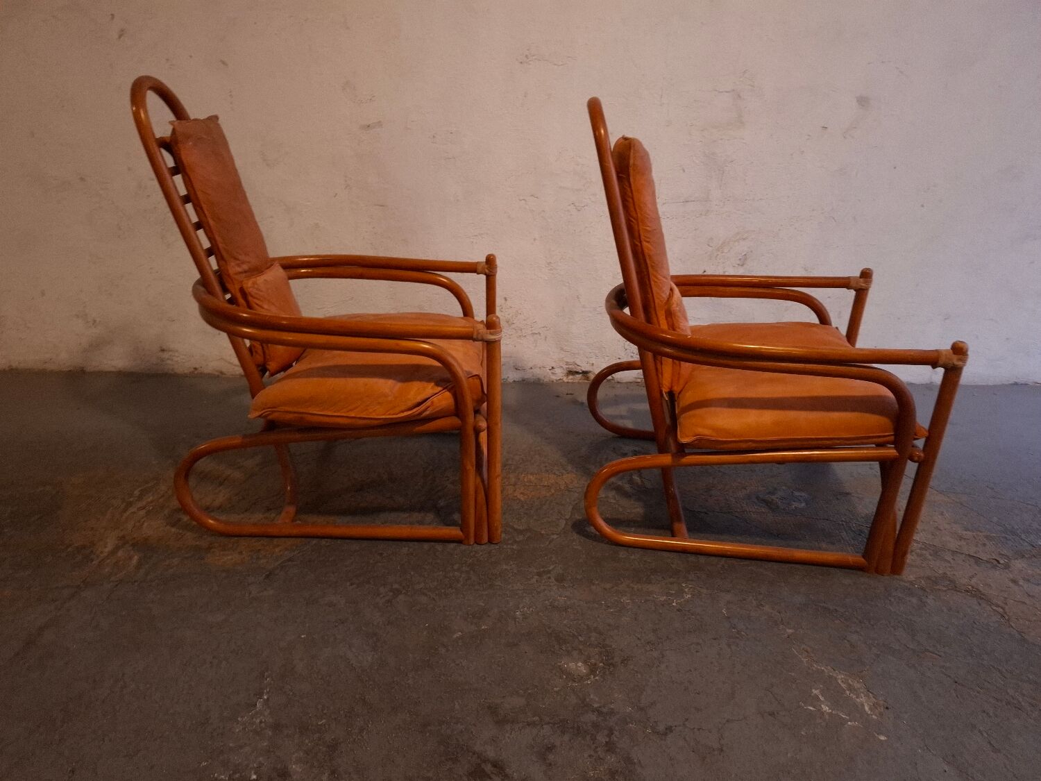 Set de fauteuils en bambou et cuir années 60'S