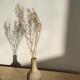 Decorative vase in beige ceramic