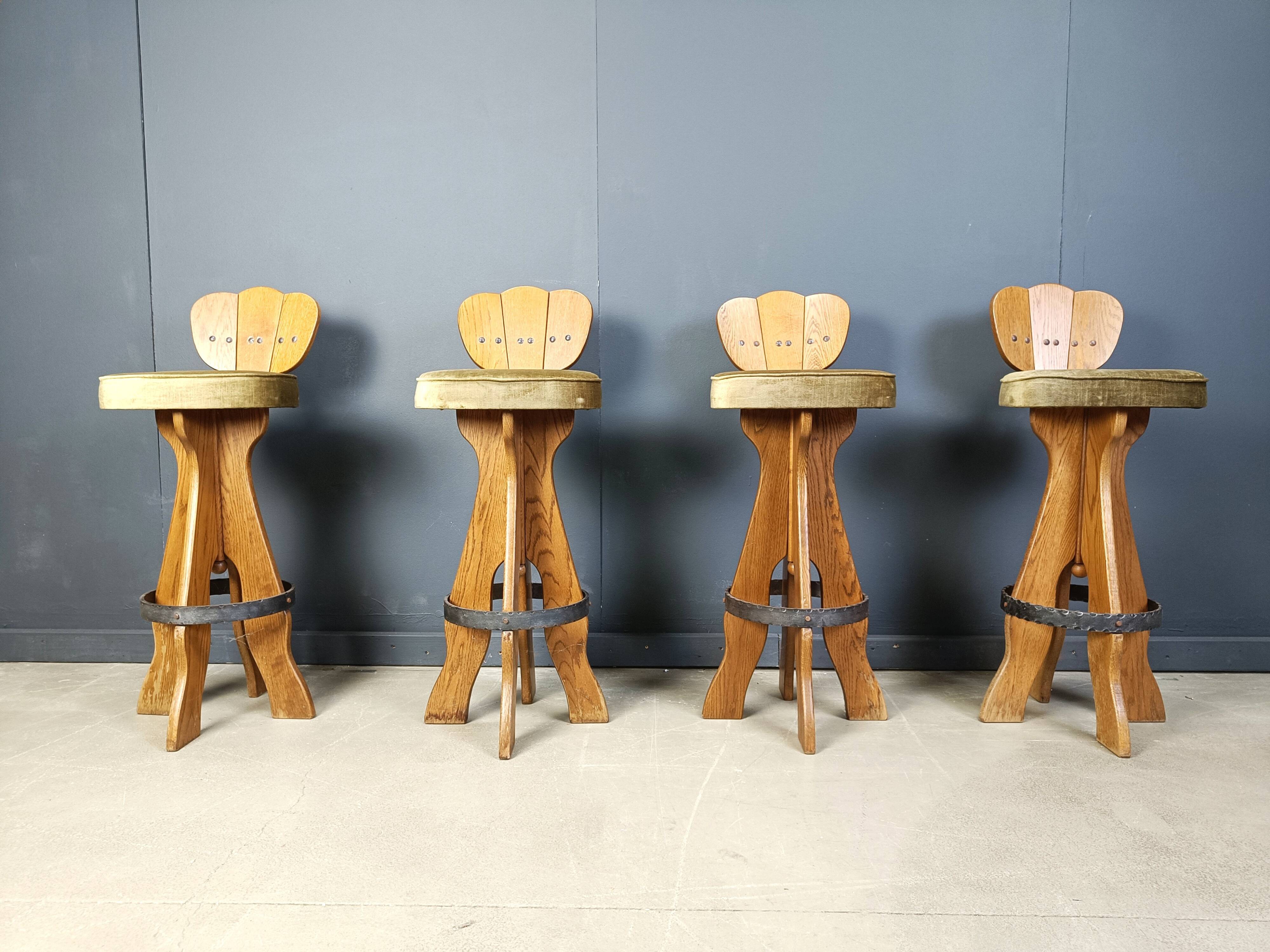 Set of 4 vintage brutalist bar stools, 1960s