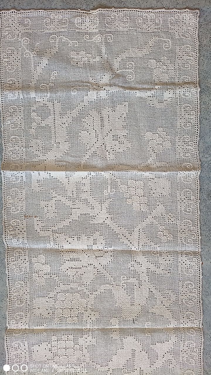 Old lace table runner 38 x 128 cm - decoration vine branch