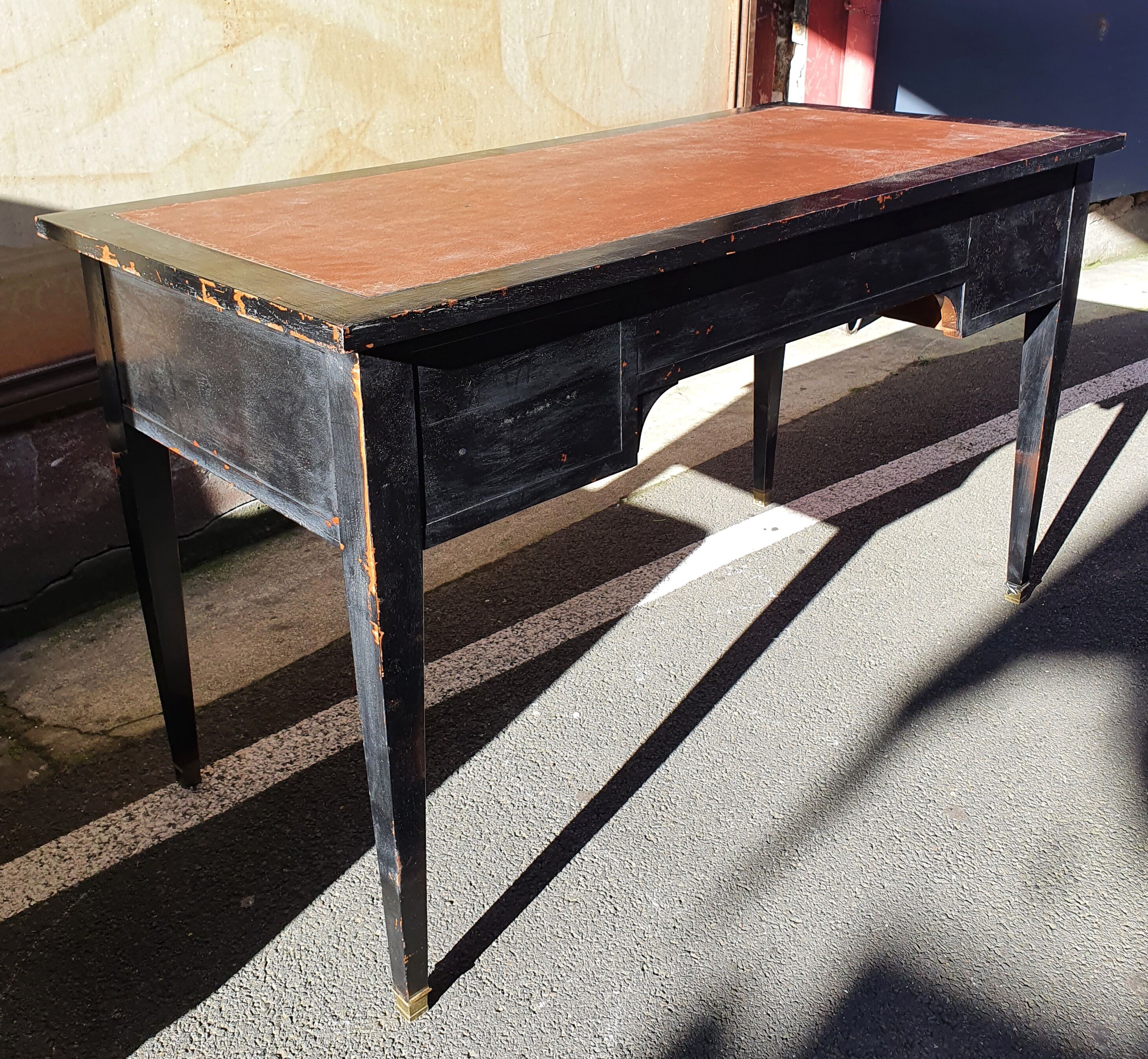 Bureau style Louis XVI - patiné noir - 19ème