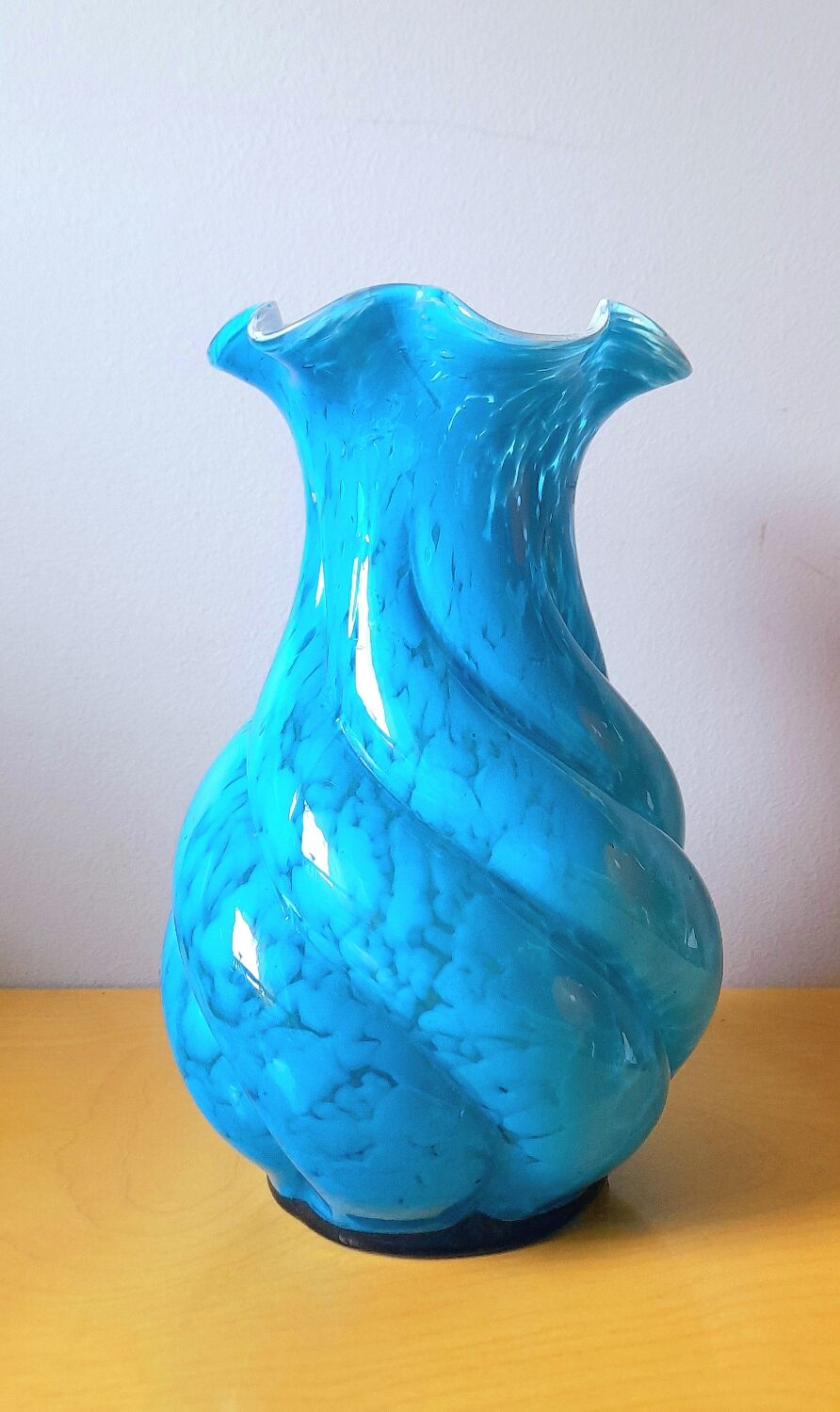 Vase bleu mouchetté Clichy années 30