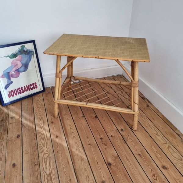 Table basse ou appoint en rotin