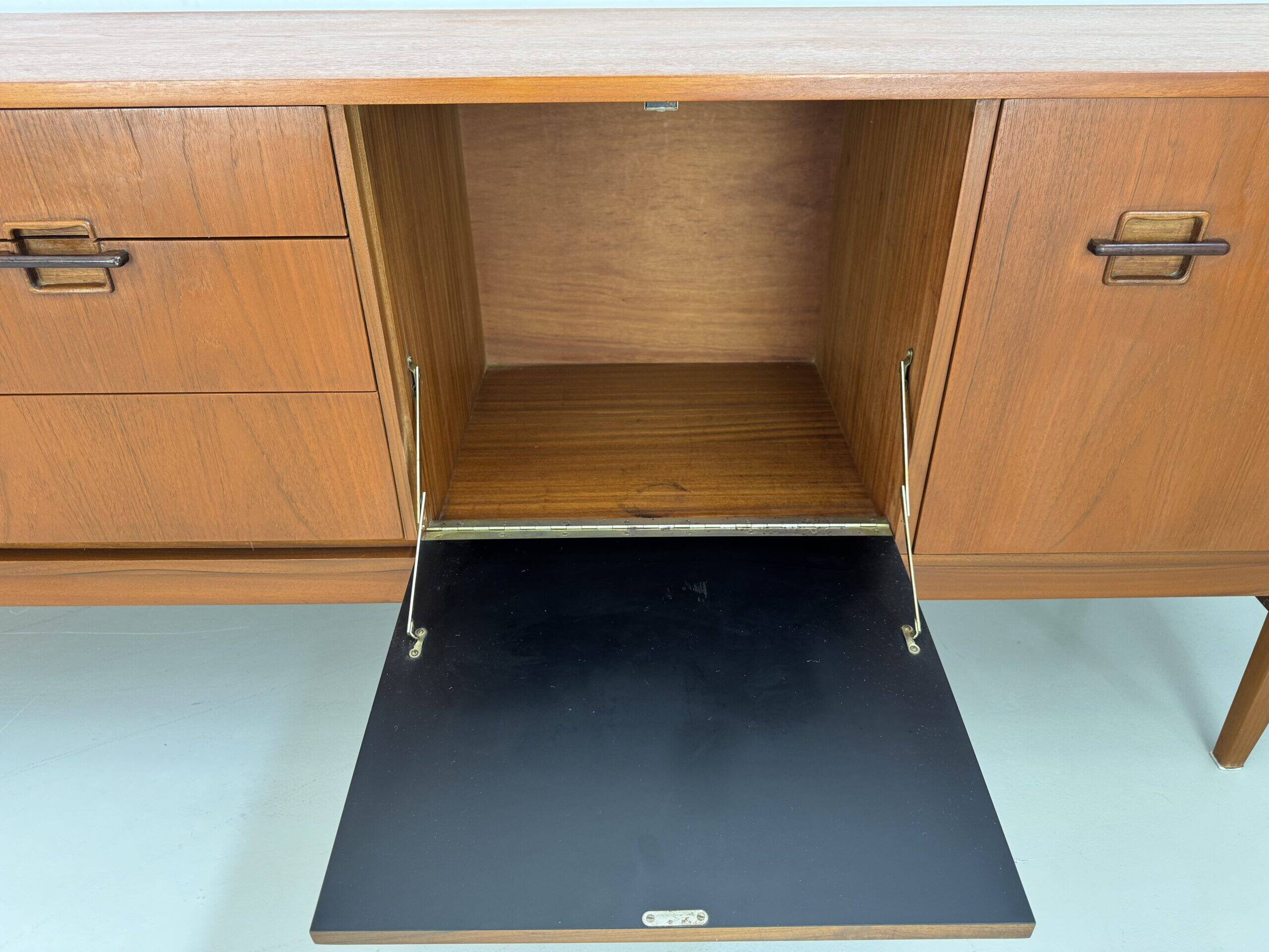 Buffet vintage.