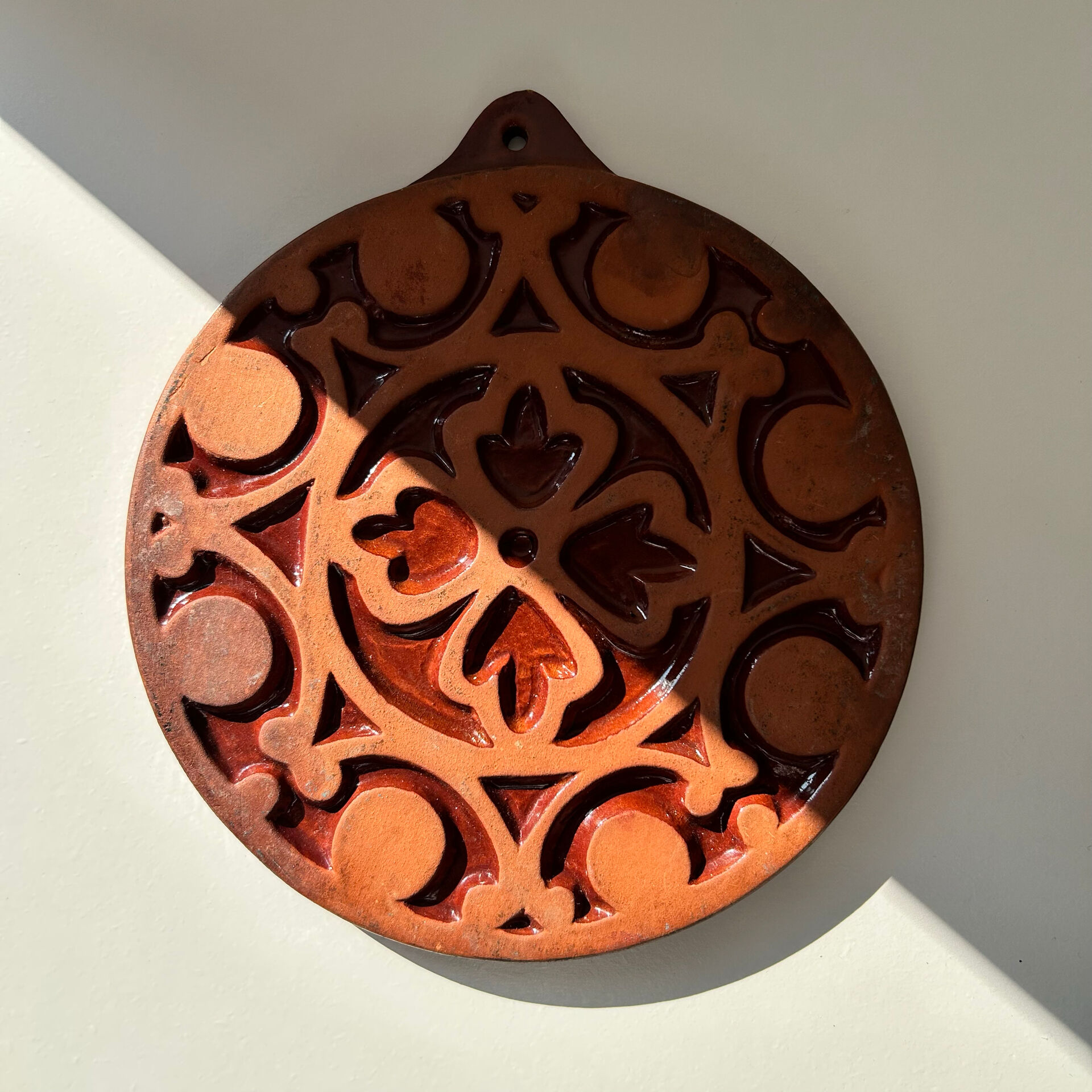 Ceramic wall plaque