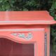 Buffet vitrine rouge terracota