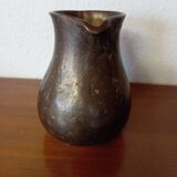 Ancienne cruche en bronze