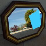 Octagonal mirror in solid cherry wood in 3 colors which can be placed in the desired direction