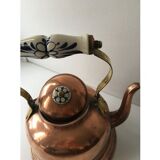 Old teapot in mixed copper and elements (handle and cap) in painted ceramic.
