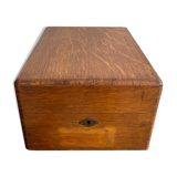 Wooden plug box