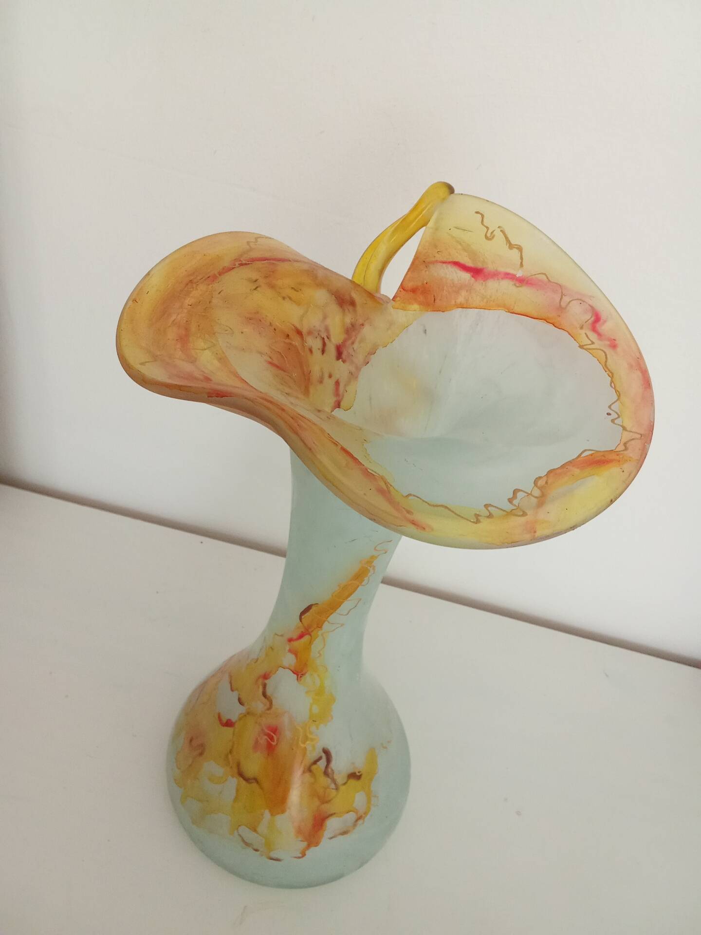 Vase en pâte de verre